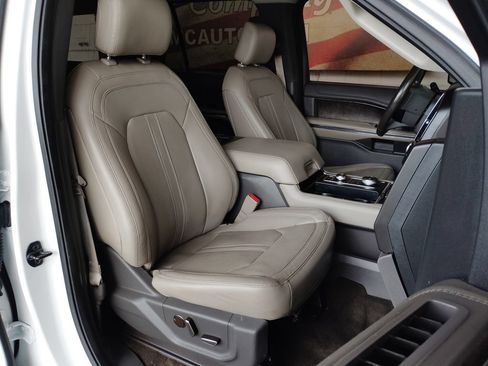 Used 2019 Ford Expedition Limited AWD/4WD image 15
