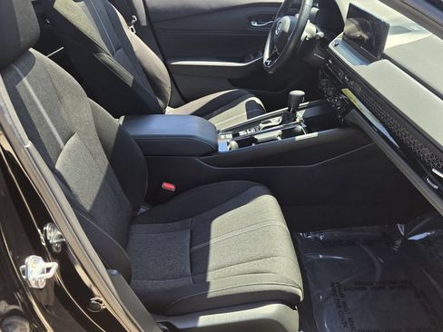Used 2023 Honda Accord Sport image 17