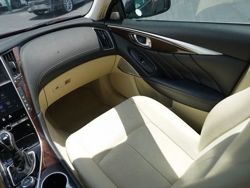 Used 2018 INFINITI Q50 Luxe w/ Sensory Package (Luxe) RWD image 25