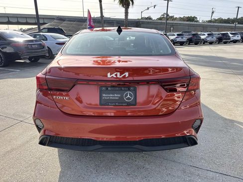 Used 2023 Kia Forte LXS image 6