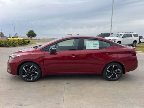 Used 2025 Nissan Versa SR w/ Trunk Package FWD image 4