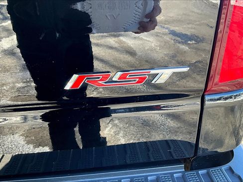 Used 2023 Chevrolet Silverado 1500 RST image 16