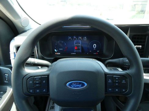 New 2026 Ford F250 XLT w/ XLT Premium Package AWD/4WD image 26