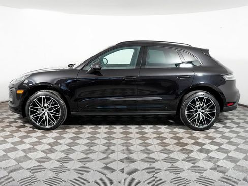 Certified 2026 Porsche Macan AWD/4WD image 2