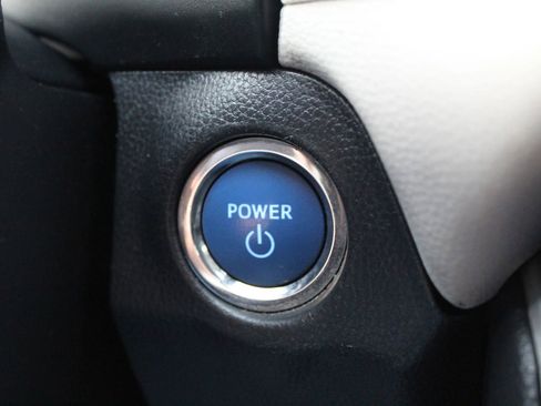 Used 2021 Toyota RAV4 XLE w/ Convenience Package AWD/4WD image 23