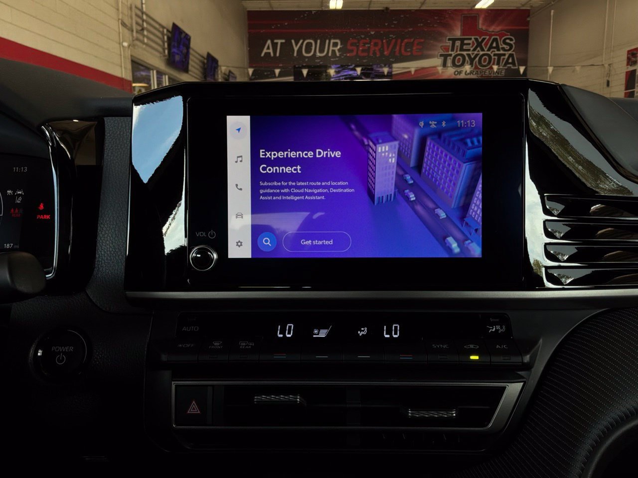 Used 2026 Toyota Camry SE FWD image 28