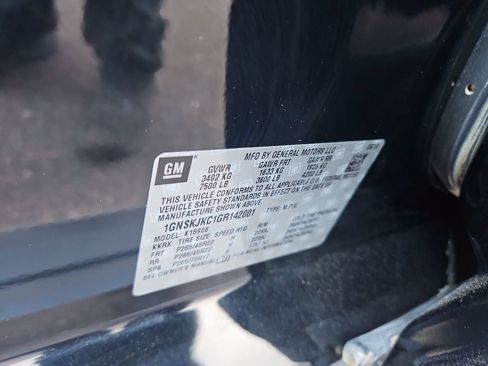 Used 2016 Chevrolet Suburban LTZ AWD/4WD image 30