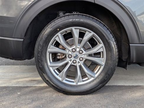 Used 2020 Ford Explorer Limited image 30