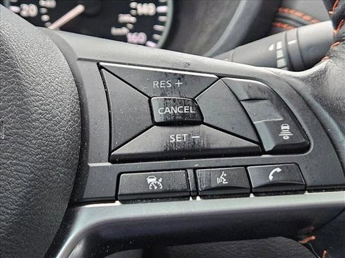 Used 2022 Nissan Sentra SR w/ SR Premium Package image 11