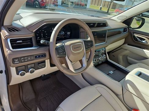 Used 2023 GMC Yukon XL Denali w/ Max Trailering Package image 10