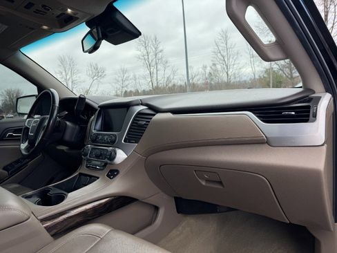 Used 2016 GMC Yukon SLT image 21