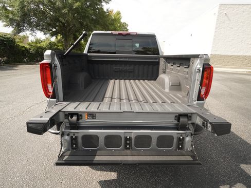 Used 2025 GMC Sierra 1500 Denali w/ Denali Reserve Package AWD/4WD image 12