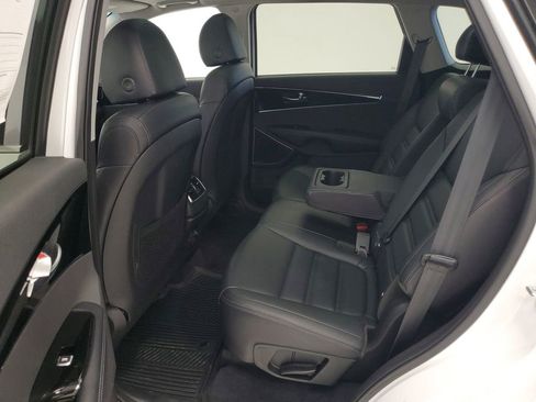 Used 2020 Kia Sorento SX image 21