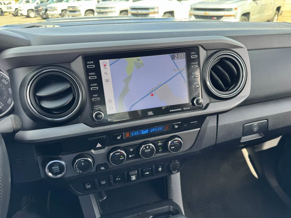 Used 2022 Toyota Tacoma TRD Sport w/ TRD Premium Sport Package AWD/4WD image 29