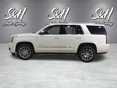 Used 2017 GMC Yukon Denali w/ Open Road Package AWD/4WD image 23