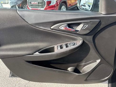 Certified 2022 Chevrolet Malibu LS image 18