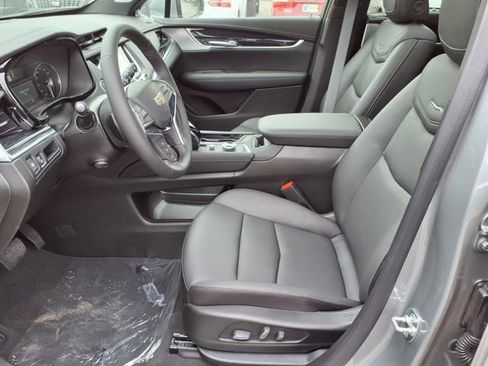 New 2025 Cadillac XT5 Premium Luxury image 5