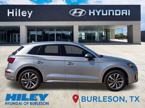 Used 2023 Audi Q5 2.0T Premium Plus w/ Premium Plus Package AWD/4WD image 3