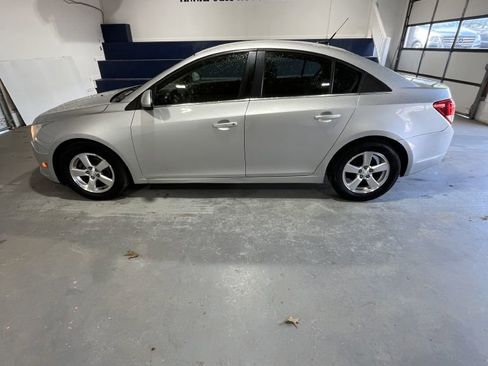 Used 2012 Chevrolet Cruze LT FWD image 1