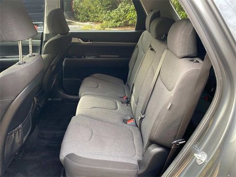 Used 2023 Hyundai Palisade SE image 9