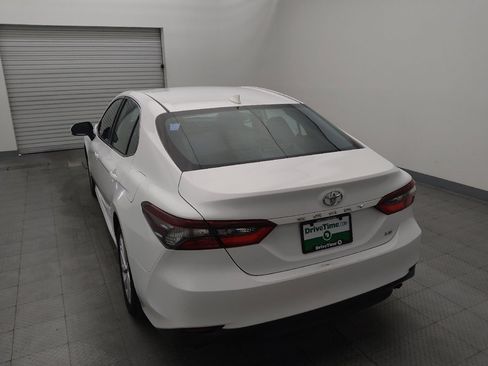 Used 2022 Toyota Camry LE FWD image 6