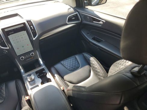 Used 2024 Ford Edge Titanium AWD/4WD image 16