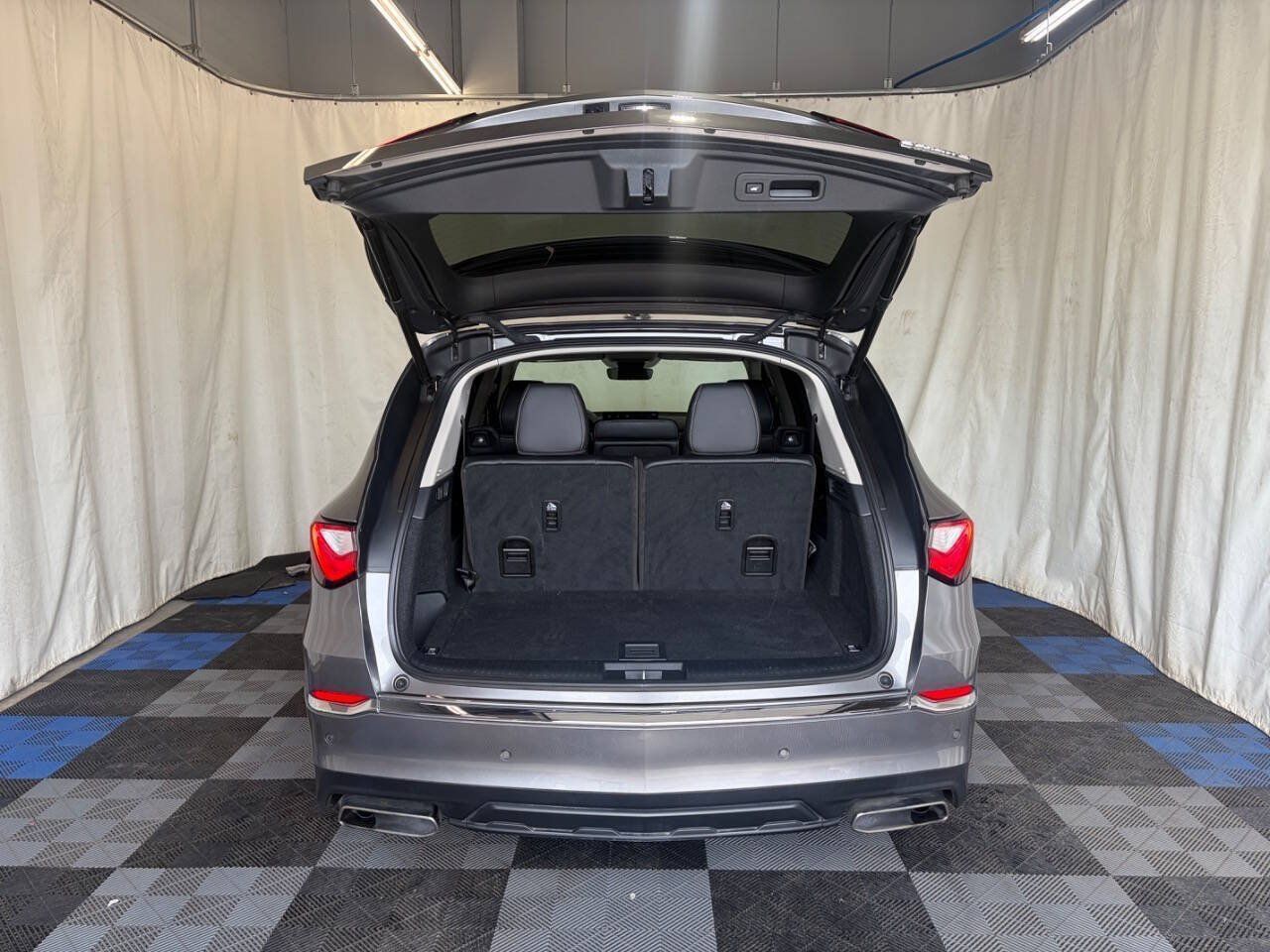 Used 2024 Acura MDX w/ Technology Package AWD/4WD image 11
