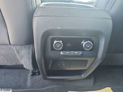 Certified 2025 Buick Enclave Preferred FWD image 23