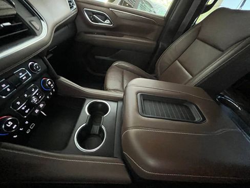 Used 2023 Chevrolet Tahoe High Country w/ Premium Package 2 AWD/4WD image 23