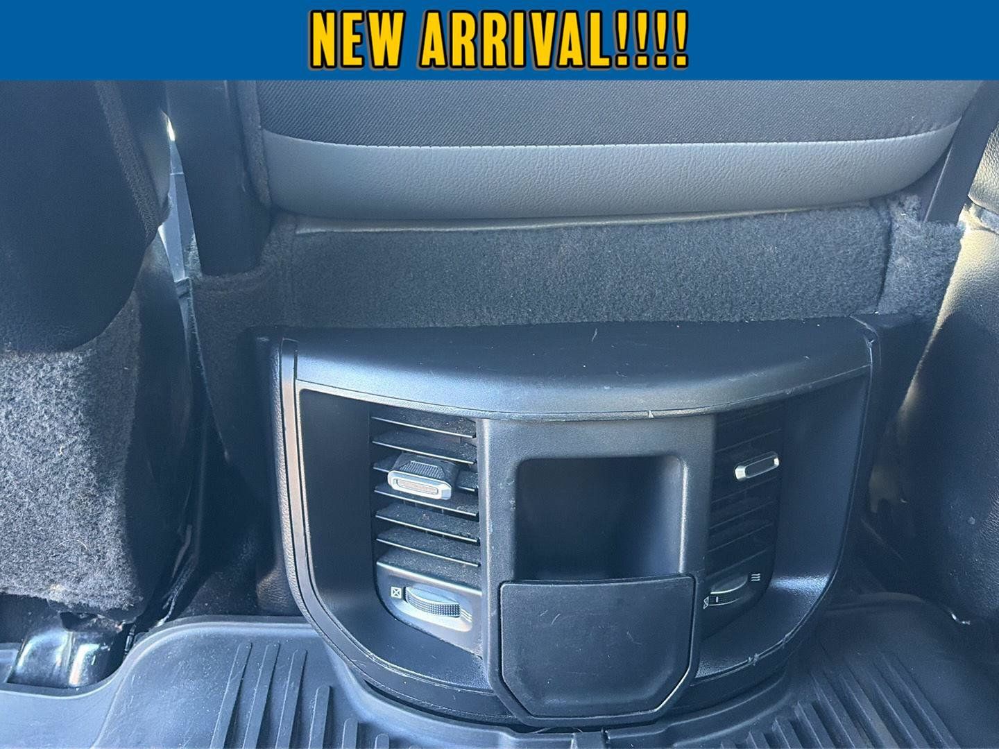 Used 2022 RAM 3500 Tradesman w/ Chrome Appearance Group AWD/4WD image 26