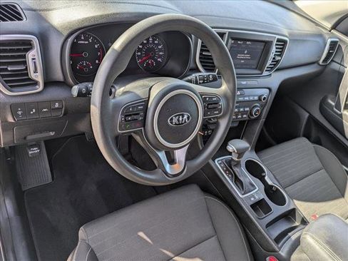 Used 2018 Kia Sportage LX w/ LX Technology Package FWD image 10