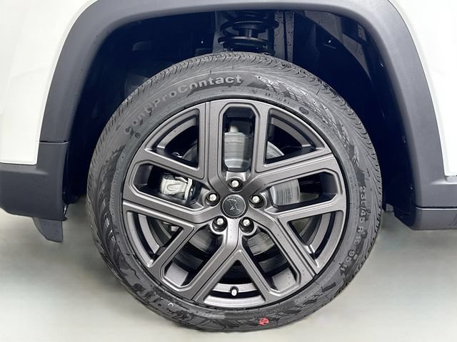 New 2026 Jeep Compass Latitude AWD/4WD image 33