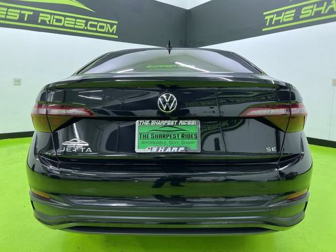 Used 2024 Volkswagen Jetta SE FWD image 8