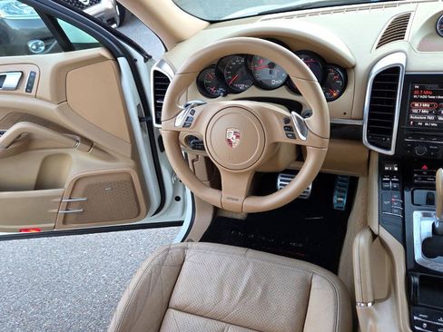 Used 2012 Porsche Cayenne S AWD/4WD image 39