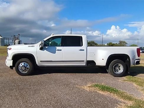 Certified 2024 Chevrolet Silverado 3500 High Country w/ High Country Premium Package image 5