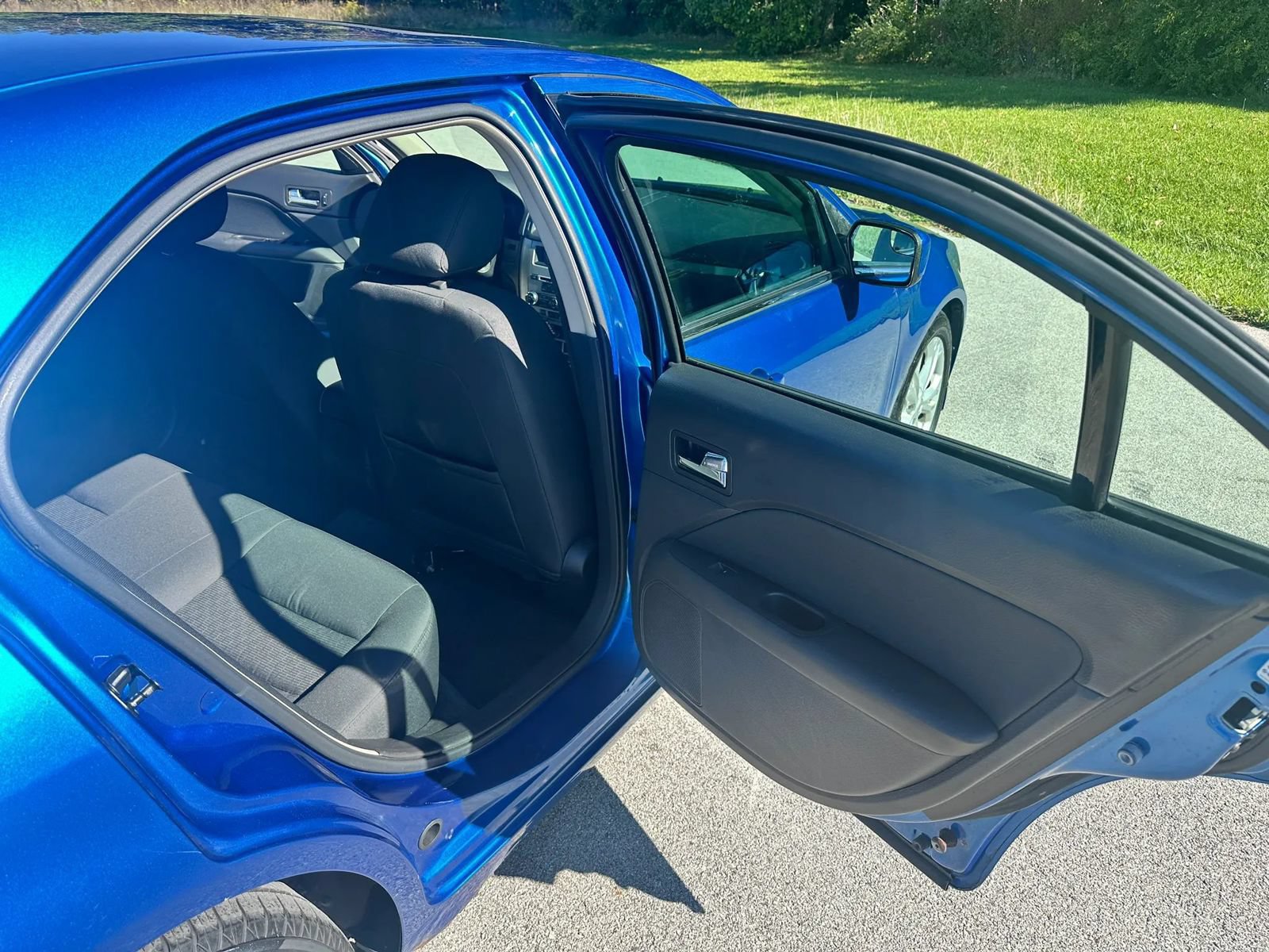 Used 2012 Ford Fusion SE FWD image 15