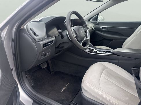 Used 2021 Hyundai Sonata Limited image 15