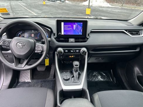 Certified 2024 Toyota RAV4 LE image 20
