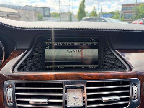 Used 2014 Mercedes-Benz CLS 550 4MATIC image 31