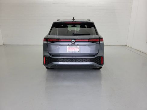 Used 2026 Volkswagen Tiguan SE R-Line FWD image 6