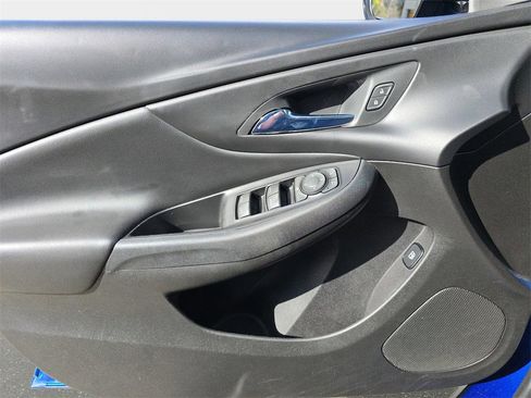 Used 2018 Chevrolet Volt LT w/ Comfort Package image 22