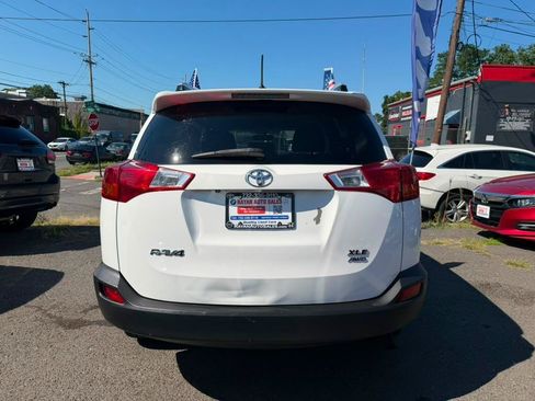 Used 2014 Toyota RAV4 XLE AWD/4WD image 6