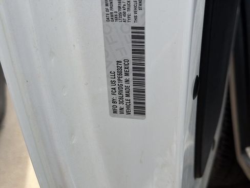 Used 2023 RAM ProMaster 2500 FWD image 6