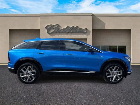 New 2026 Cadillac Optiq Luxury 2 w/ LPO, Premium Carpet Package RWD image 2