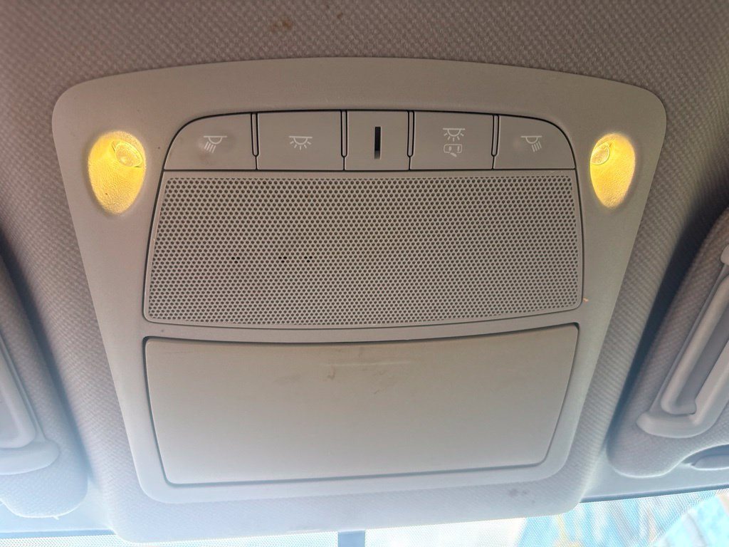 Used 2015 Nissan Sentra SV FWD image 19