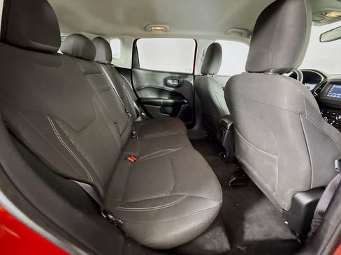Used 2018 Jeep Compass Sport w/ Tech Group AWD/4WD image 28