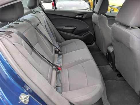 Used 2019 Chevrolet Cruze LT w/ Convenience Package FWD image 13