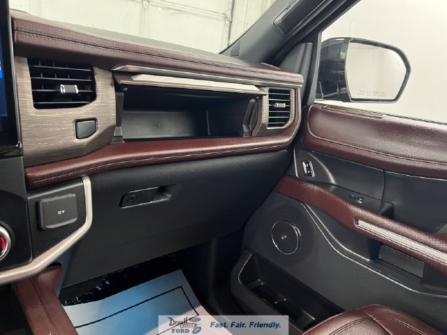 Used 2024 Ford Expedition Max Limited RWD image 46