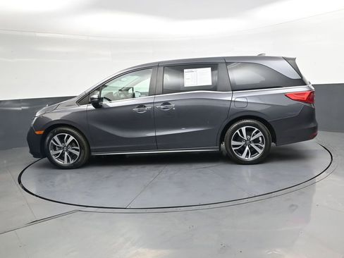 Used 2023 Honda Odyssey Touring image 7