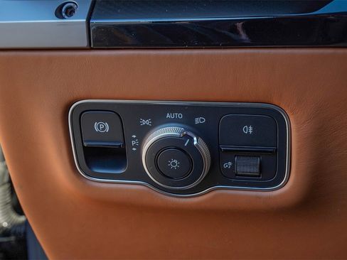 New 2026 Aston Martin V8 Vantage Roadster image 29